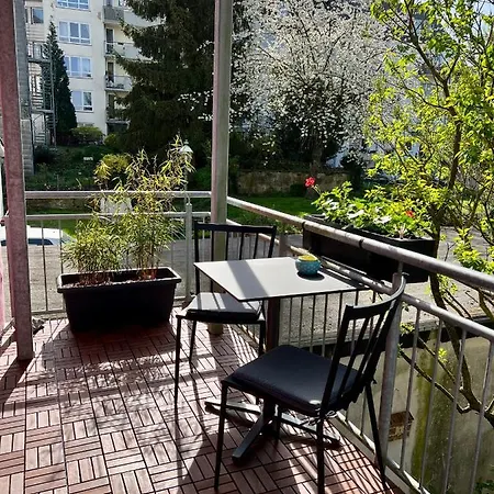 Zentrale Ferienwohnung Mit Balkon In Aix-la-Chapelle Extérieur photo