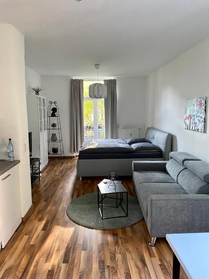 Zentrale Mit Balkon In