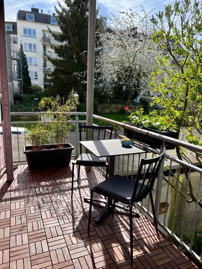 Zentrale Mit Balkon In * Aken